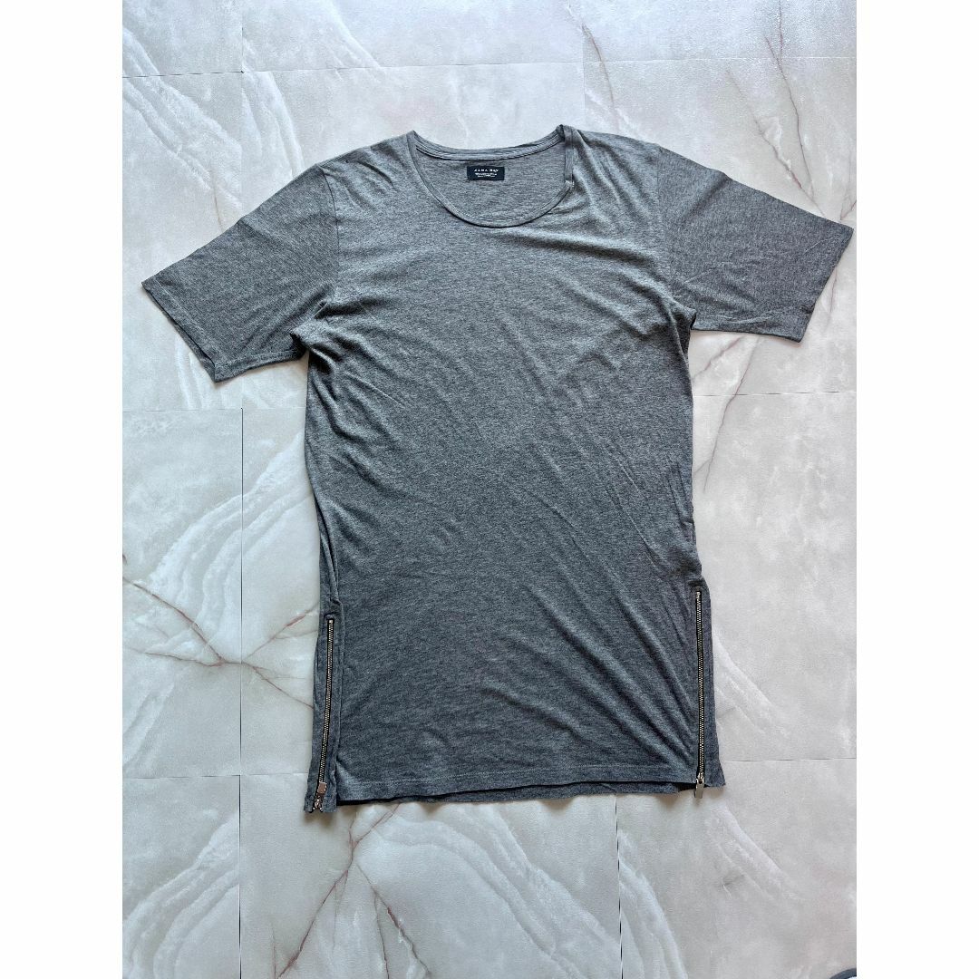 ZARA(ザラ)のZARAMAN　ロング丈Tシャツ　日本未入荷　レイヤー　ストリート　 メンズのトップス(Tシャツ/カットソー(半袖/袖なし))の商品写真