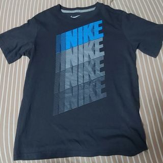 ナイキ(NIKE)のNIKE　Tシャツ　キッズ　Mサイズ(Tシャツ/カットソー)