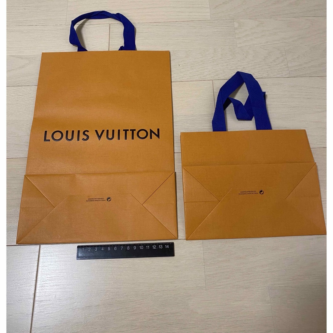 LOUIS VUITTON(ルイヴィトン)のLOUIS VUITTON ルイヴィトン　ショッパー ２枚組 レディースのバッグ(ショップ袋)の商品写真