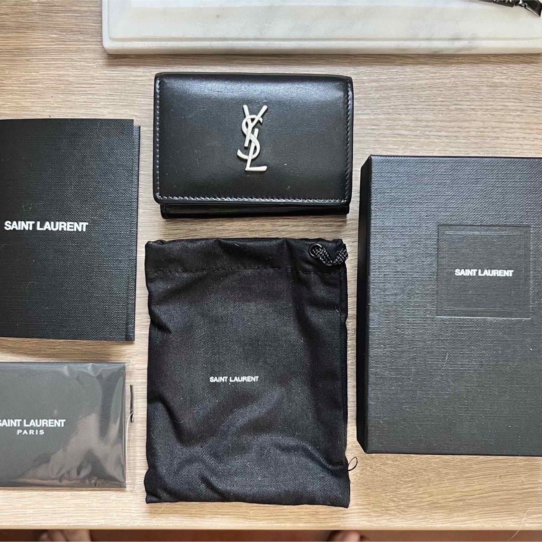 ファッション小物【付属品完備】saint laurent 3つ折りタイニーウォレット　YSLロゴ