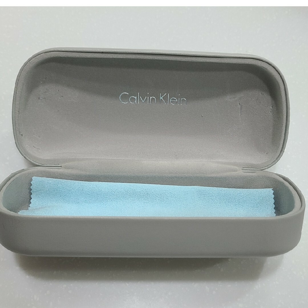 ck Calvin Klein(シーケーカルバンクライン)のCALVIN KLEIN　カルバンクライン　サングラス レディースのファッション小物(サングラス/メガネ)の商品写真