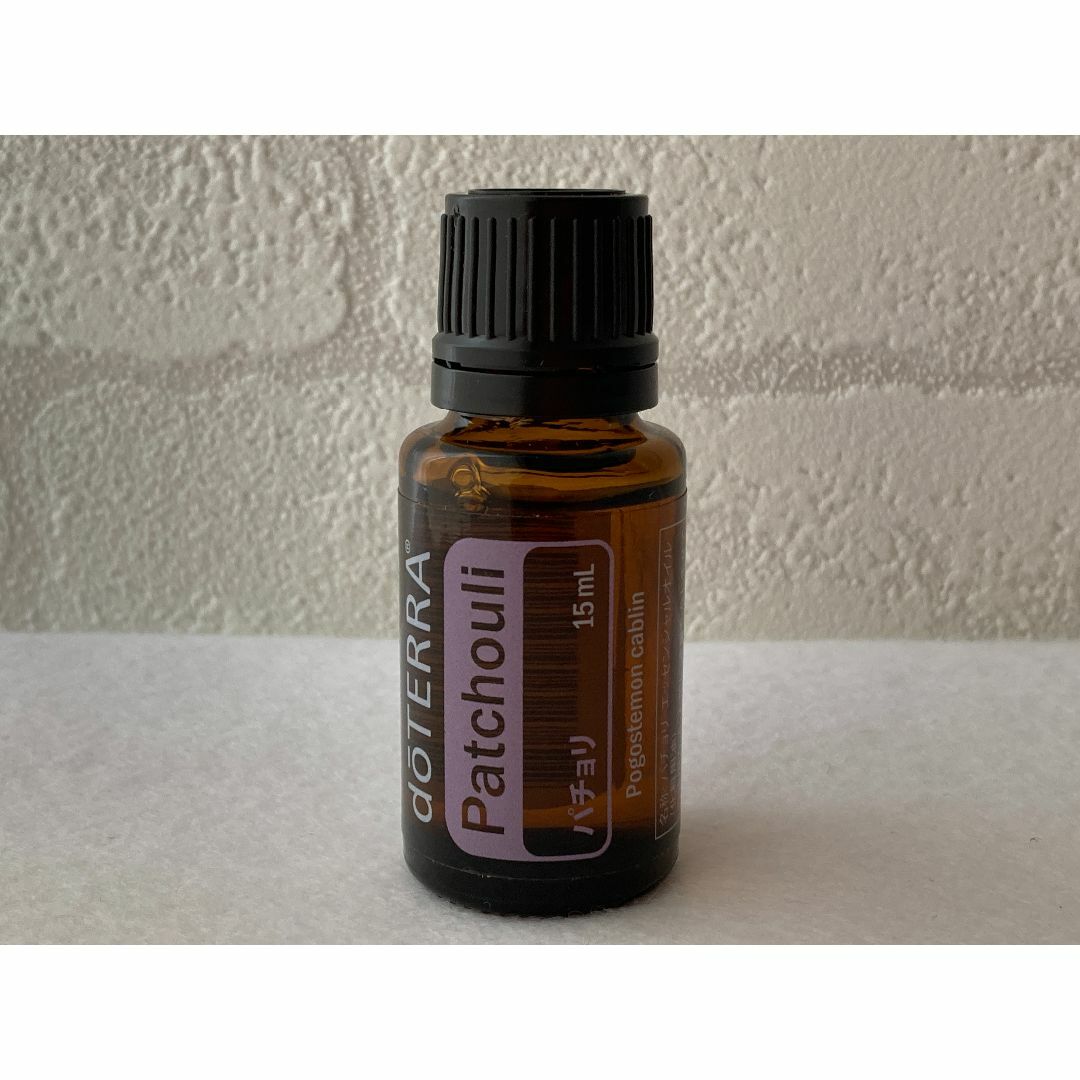 ドテラ パチョリ Patchouli 15ml 1本 dōTERRA　正規品 コスメ/美容のリラクゼーション(エッセンシャルオイル（精油）)の商品写真