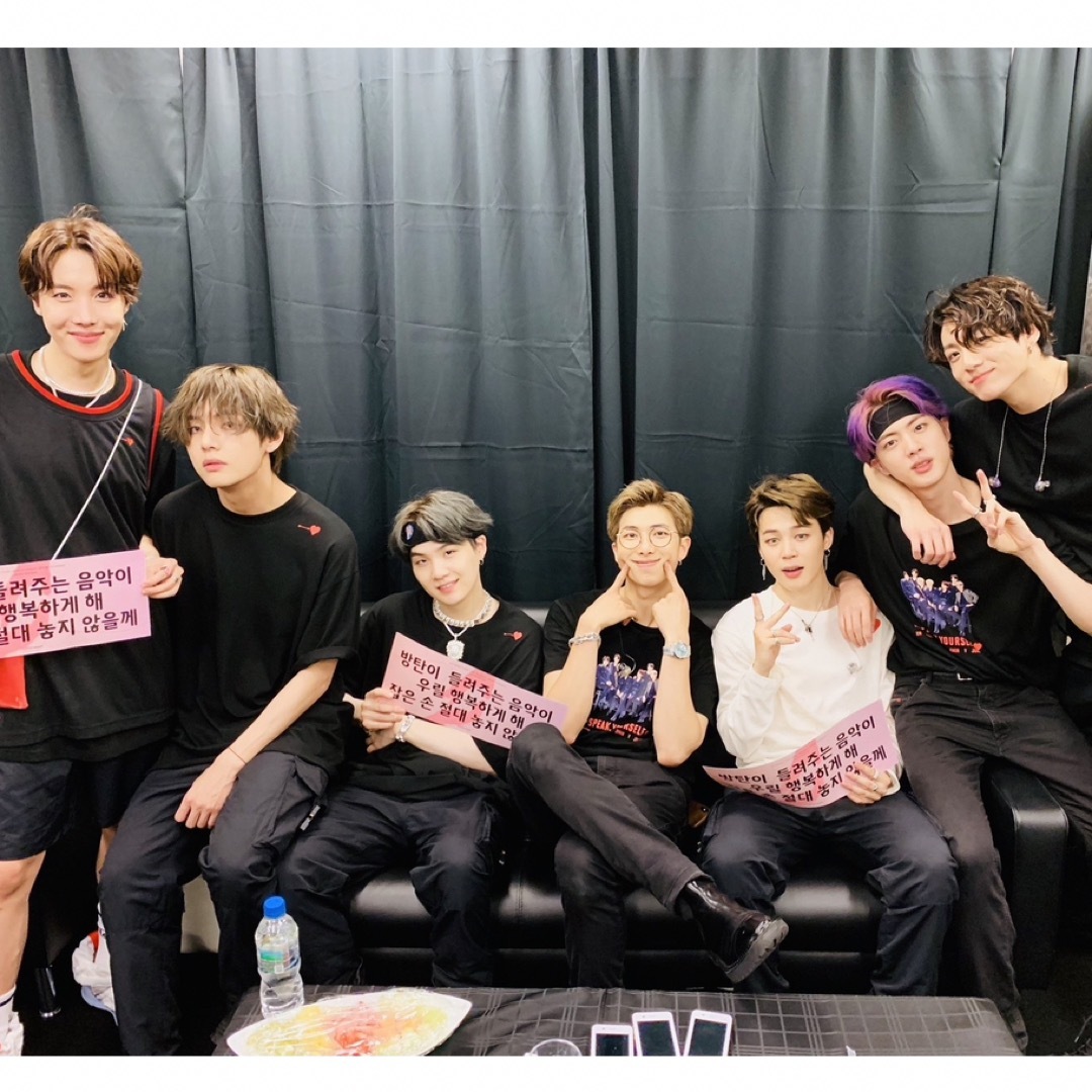 防弾少年団(BTS)(ボウダンショウネンダン)のBTS 防弾少年団 ツアーTシャツ LYS SYS エンタメ/ホビーのCD(K-POP/アジア)の商品写真