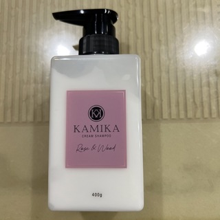 カミカ(KAMIKA)のカミカ　クリームシャンプー　ローズ&ウッドの香り(シャンプー)