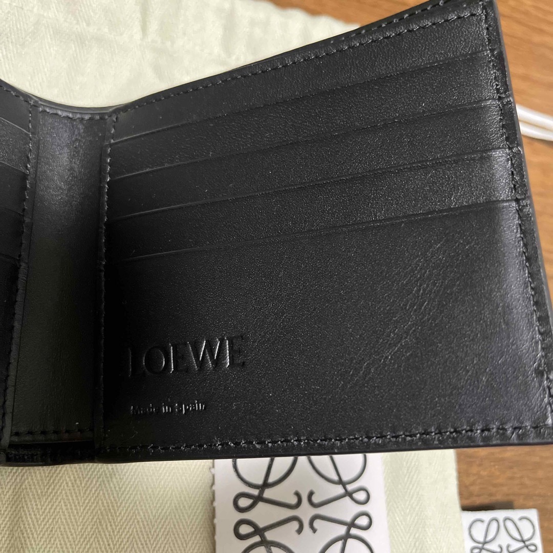 LOEWE(ロエベ)のLOEWE・二つ折り財布 メンズのファッション小物(折り財布)の商品写真