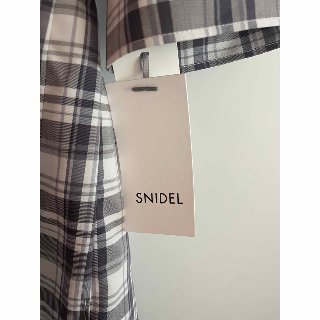 SNIDEL(スナイデル)のsnidel フリルトレンチミニワンピース チェック レディースのワンピース(ミニワンピース)の商品写真