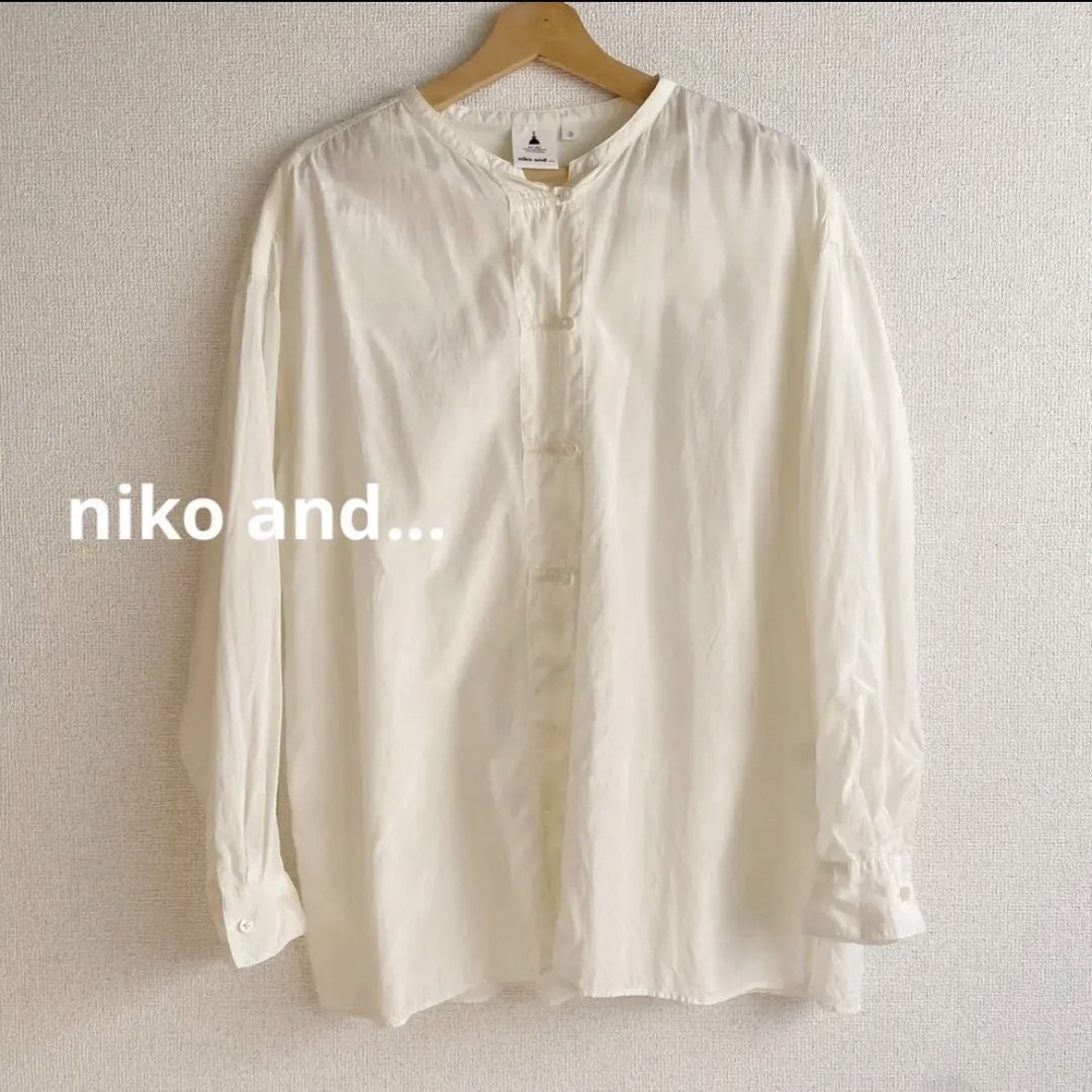 niko and...(ニコアンド)のニコアンド　ホワイトシャツ　アイボリー　チャイナ レディースのトップス(シャツ/ブラウス(長袖/七分))の商品写真