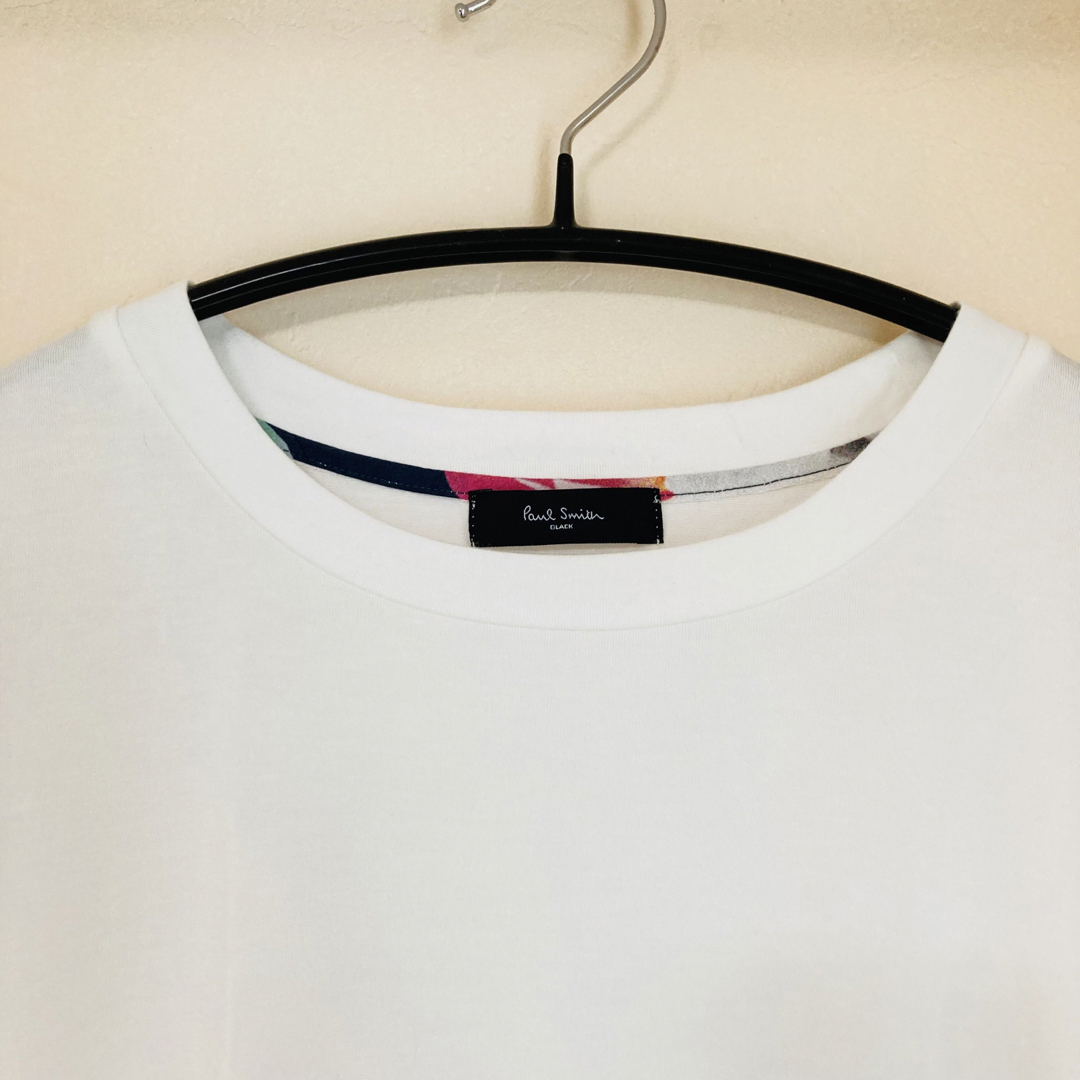 Paul Smith(ポールスミス)のPaul Smith ポールスミス　花柄　半袖Tシャツ　白 レディースのトップス(Tシャツ(半袖/袖なし))の商品写真