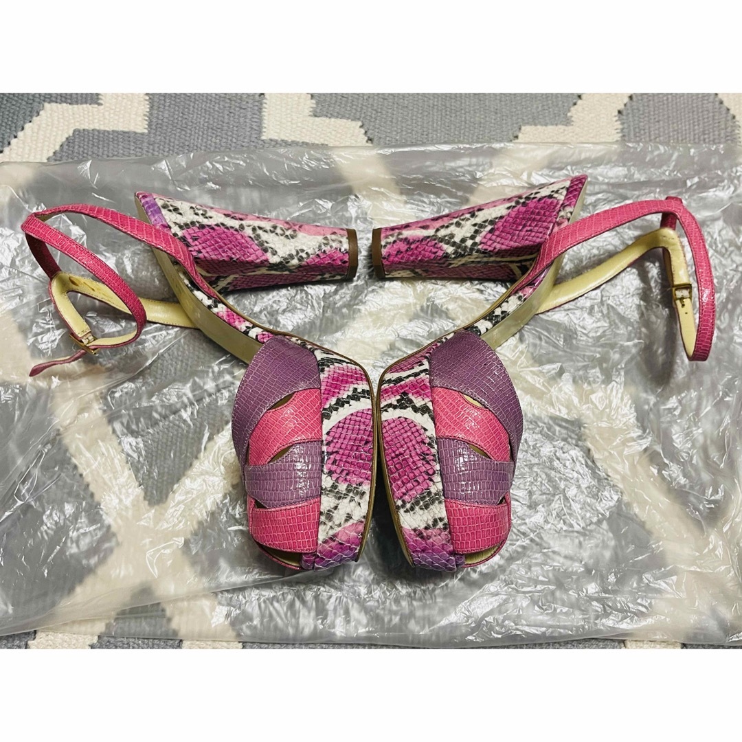 美品　ブルーノマリ　イタリア製　サンダル　ヒール　靴　ピンク　蛇革デザイン 3