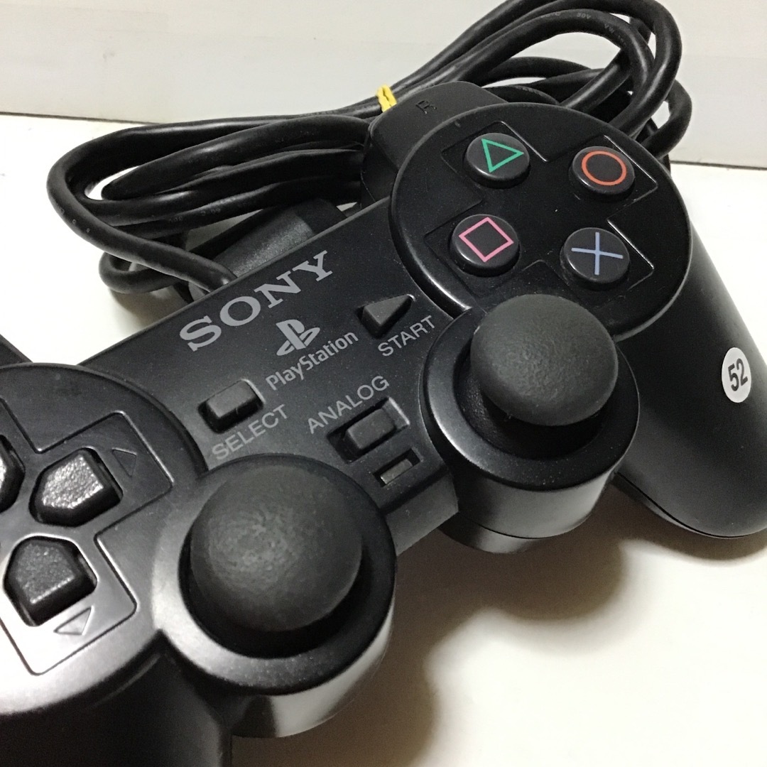 PlayStation2 デュアルショック2 動作品　美品‼︎ ブラック　52 エンタメ/ホビーのゲームソフト/ゲーム機本体(その他)の商品写真