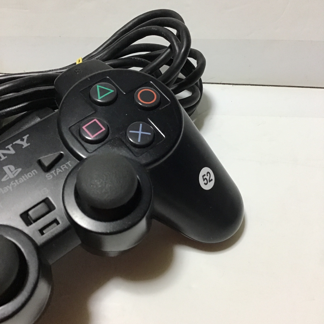 PlayStation2 デュアルショック2 動作品　美品‼︎ ブラック　52 エンタメ/ホビーのゲームソフト/ゲーム機本体(その他)の商品写真