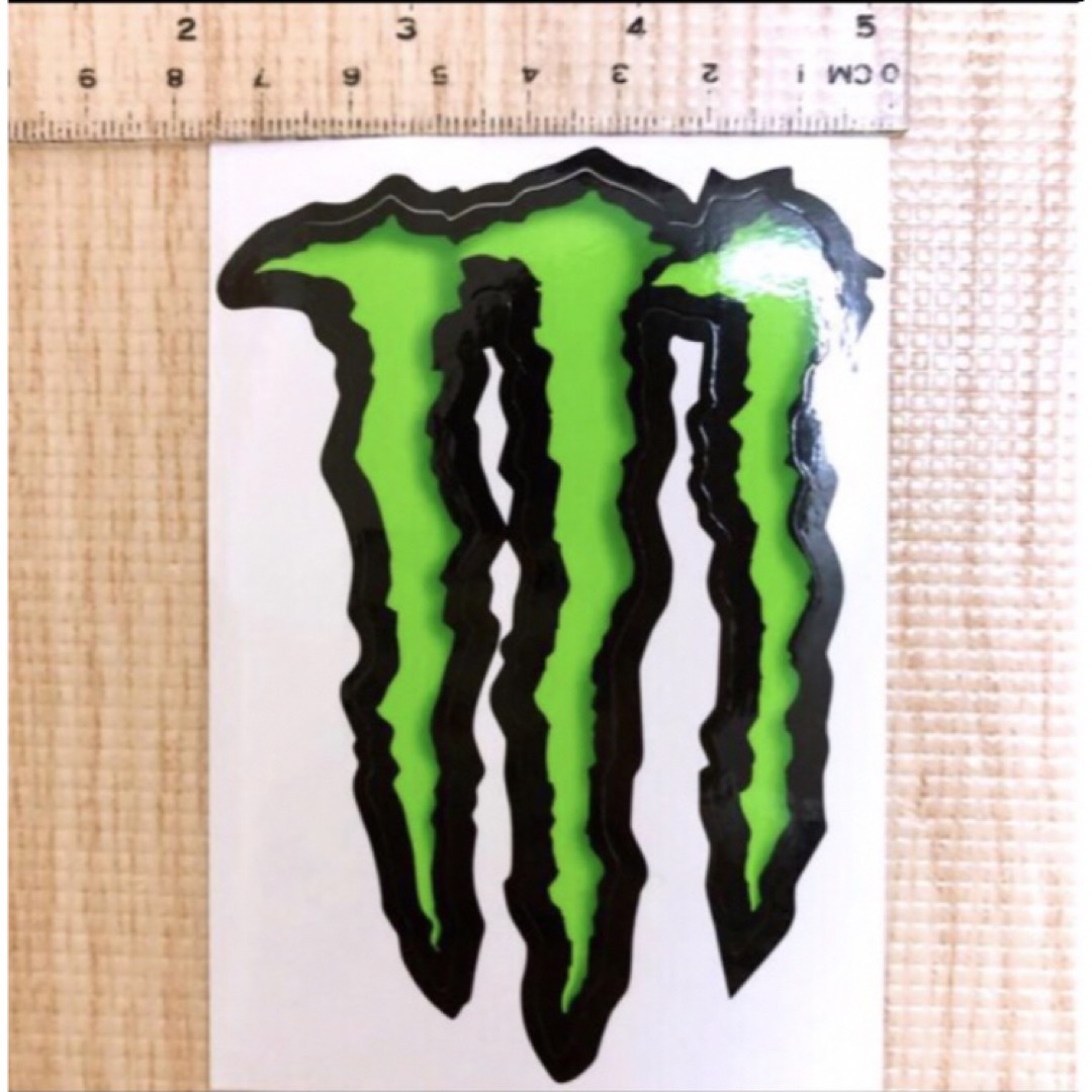 Monster Energy(モンスターエナジー)のMONSTER ENERGY モンスターエナジーシール ステッカー  自動車/バイクのバイク(ステッカー)の商品写真