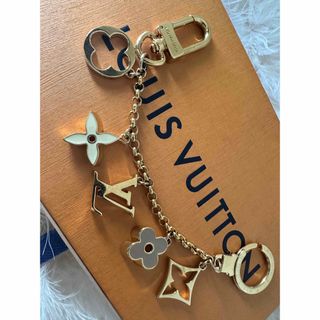 ヴィトン(LOUIS VUITTON) バッグチャームの通販 100点以上 | ルイ ヴィトン(LOUIS VUITTON) バッグチャームの通販 100点以上 | ルイ