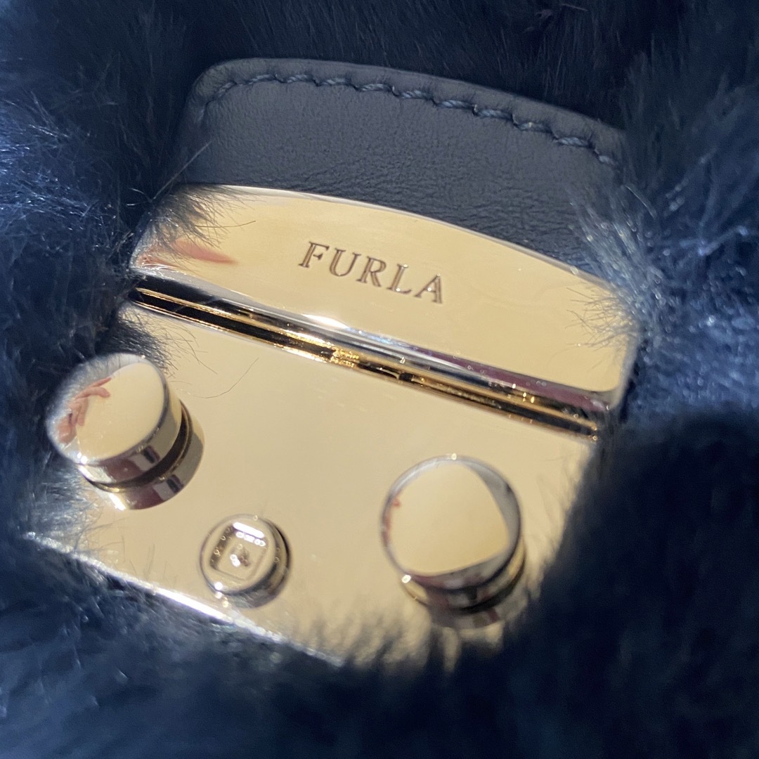 美品 フルラ FURLA メトロポリス　ファー ミニバッグ チャーム