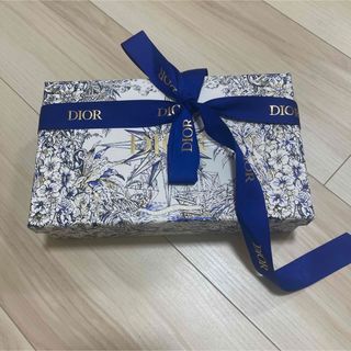 Christian Dior - LADY DIOR コンパクト ジップ カードホルダーの通販