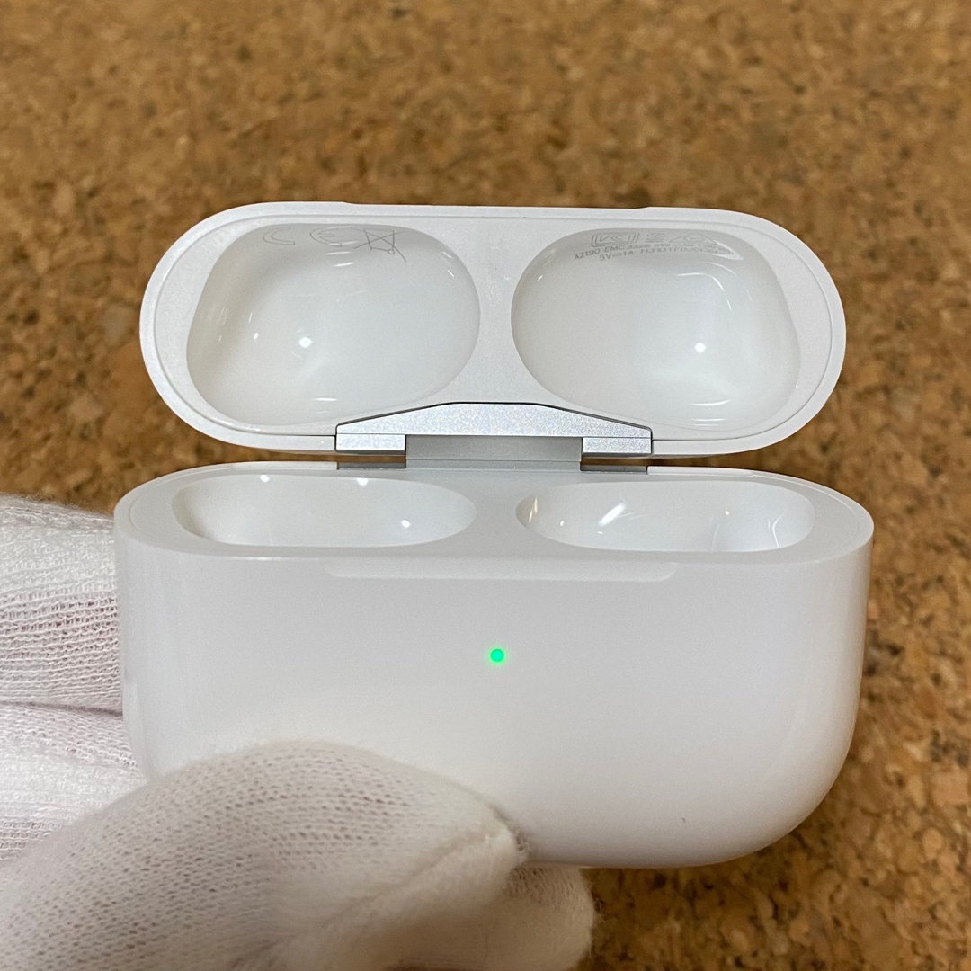 AirPods Pro A2190 充電ケース　本体　充電器　ケース　充電