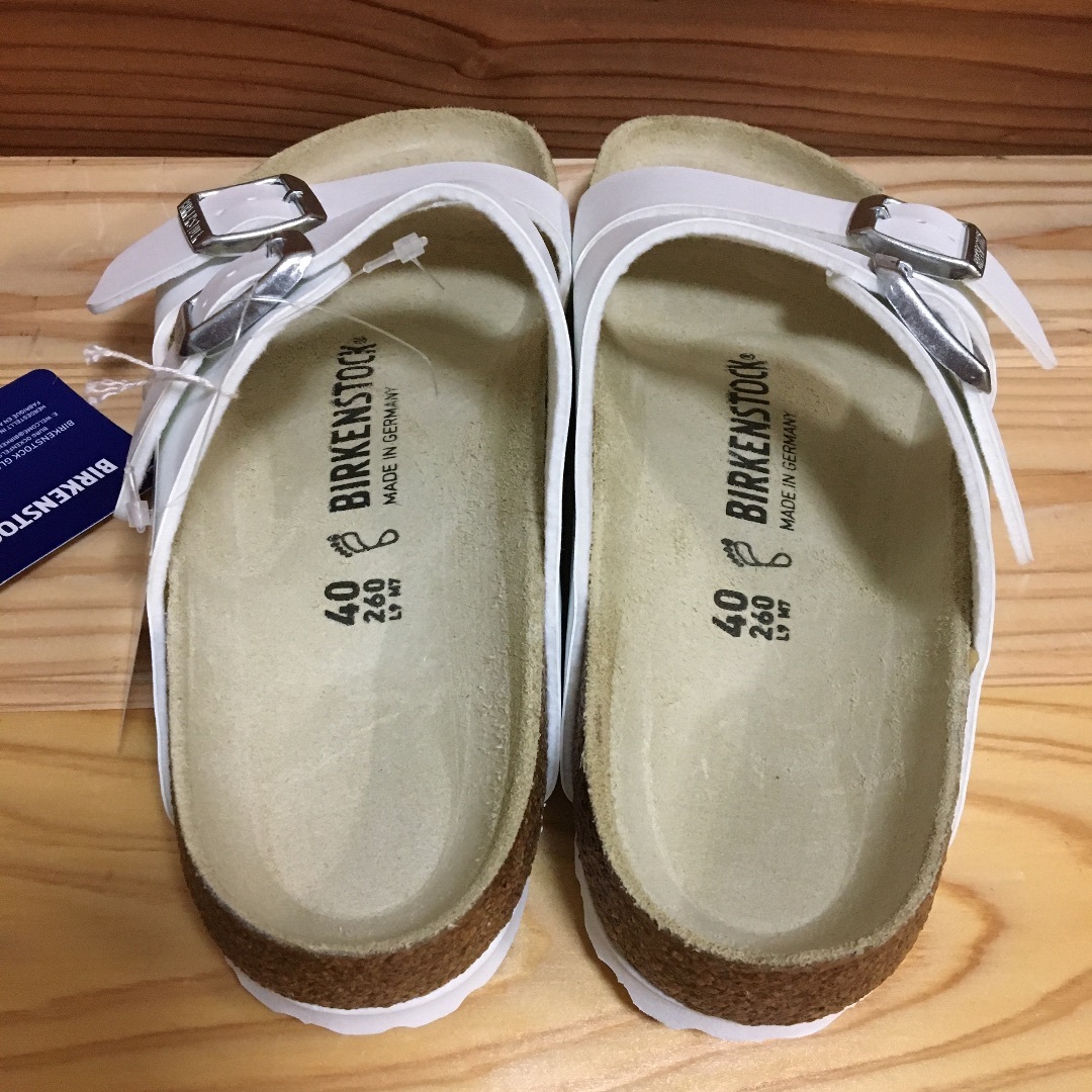 BIRKENSTOCK(ビルケンシュトック)の新品 26 ビルケンシュトック アリゾナ サンダル ドイツ製 メンズの靴/シューズ(サンダル)の商品写真