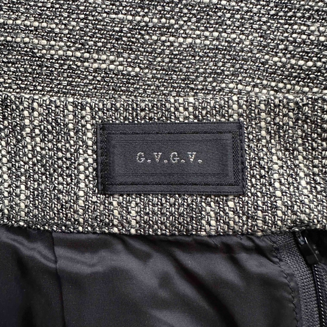 G.V.G.V.(ジーヴィジーヴィ)のG.V.G.V. タイトスカート 霜降りグレー ジーヴィージーヴィー レディースのスカート(ひざ丈スカート)の商品写真
