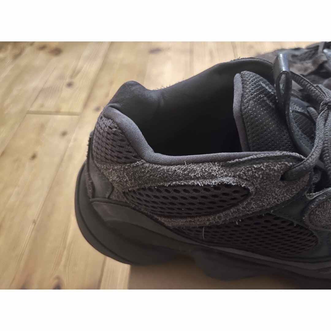 YEEZY（adidas）(イージー)のadidas YEEZY 500 "Utility Black"イージーブースト メンズの靴/シューズ(スニーカー)の商品写真