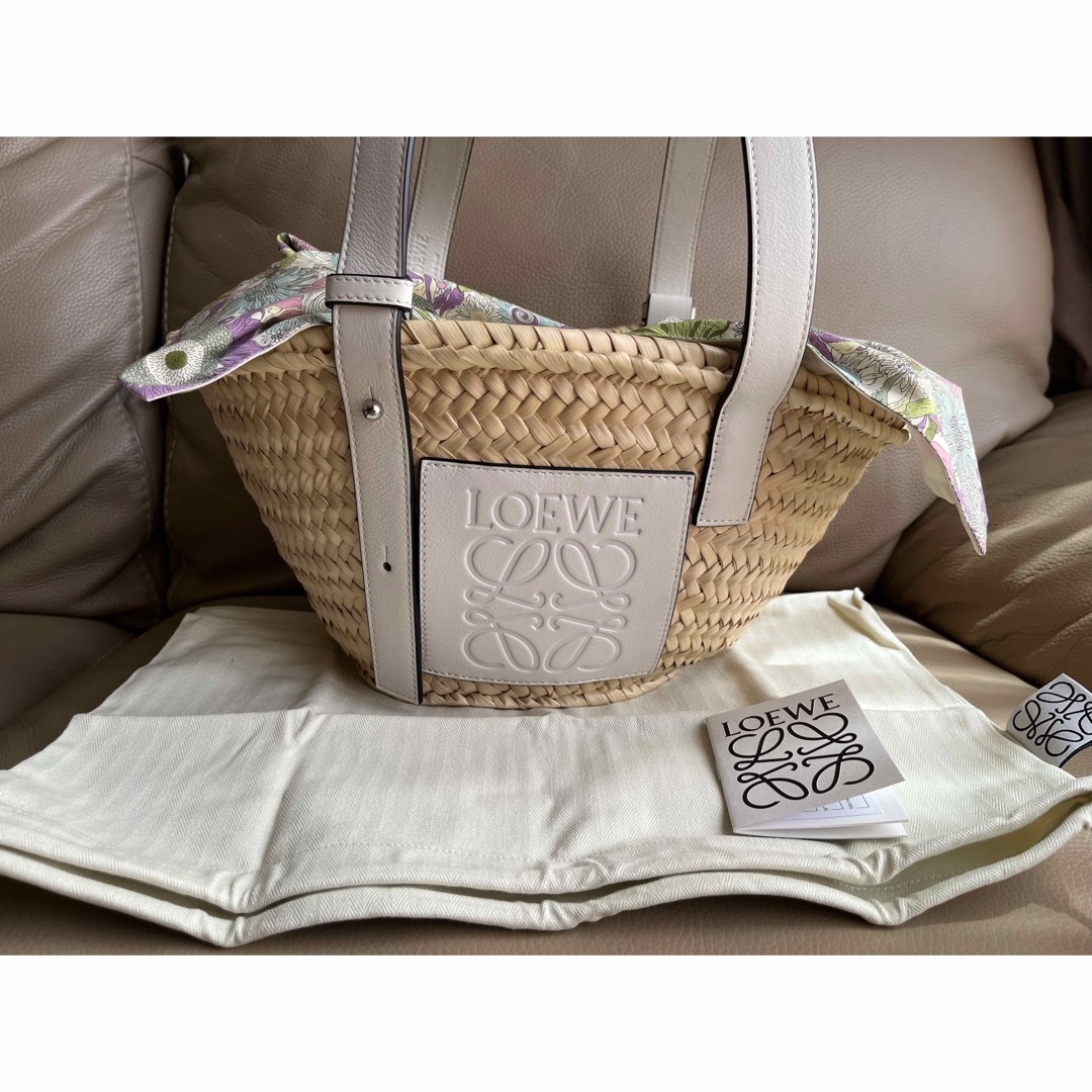 LOEWE - 【インナー付】ロエベ かごバッグ ホワイト スモール