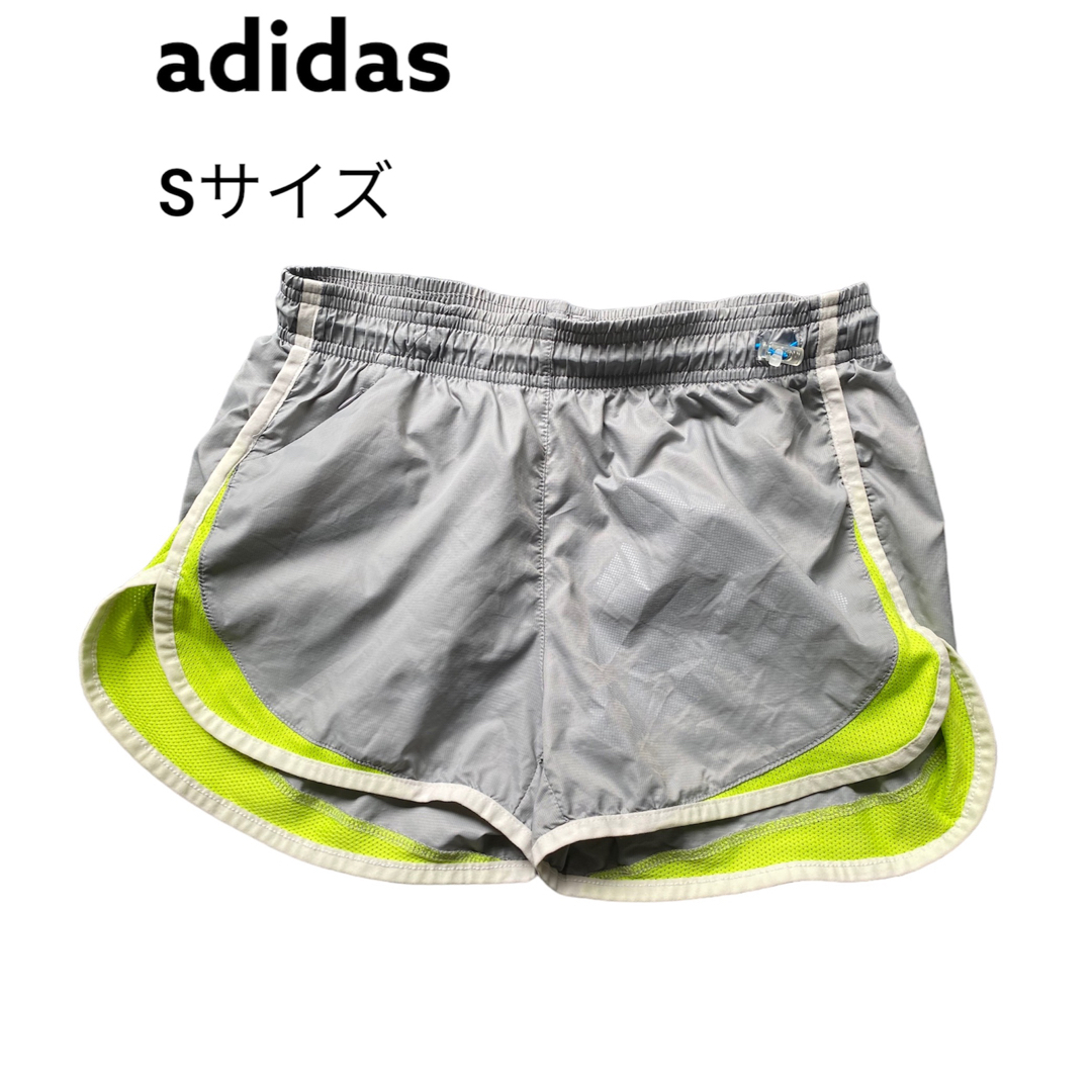 adidas(アディダス)のアディダス　adidas ランニング　ウェア　ショートパンツ　パンツ　 レディースのパンツ(ショートパンツ)の商品写真