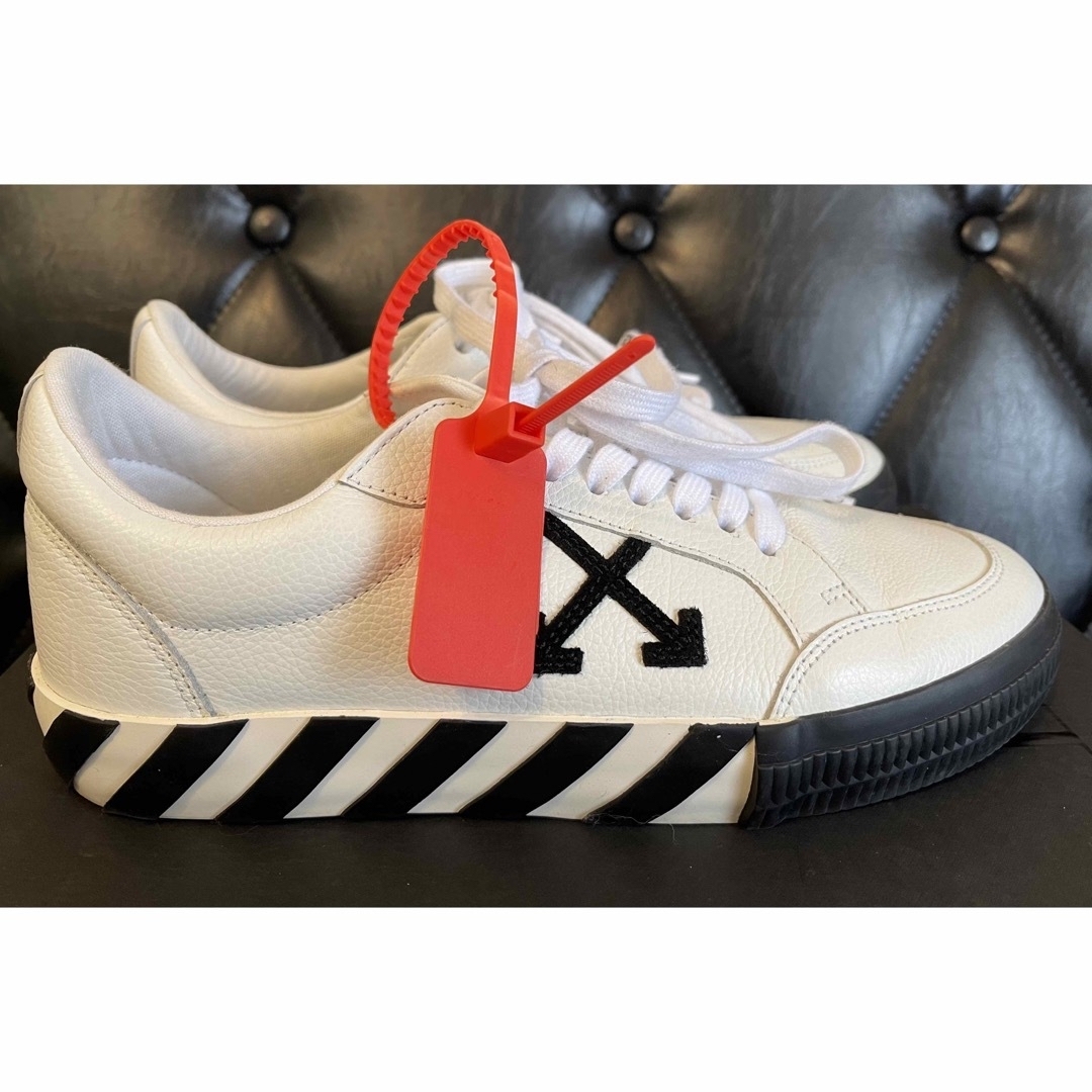 OFF-WHITE レザー ローカットスニーカー41ブラック　バルカナイズド