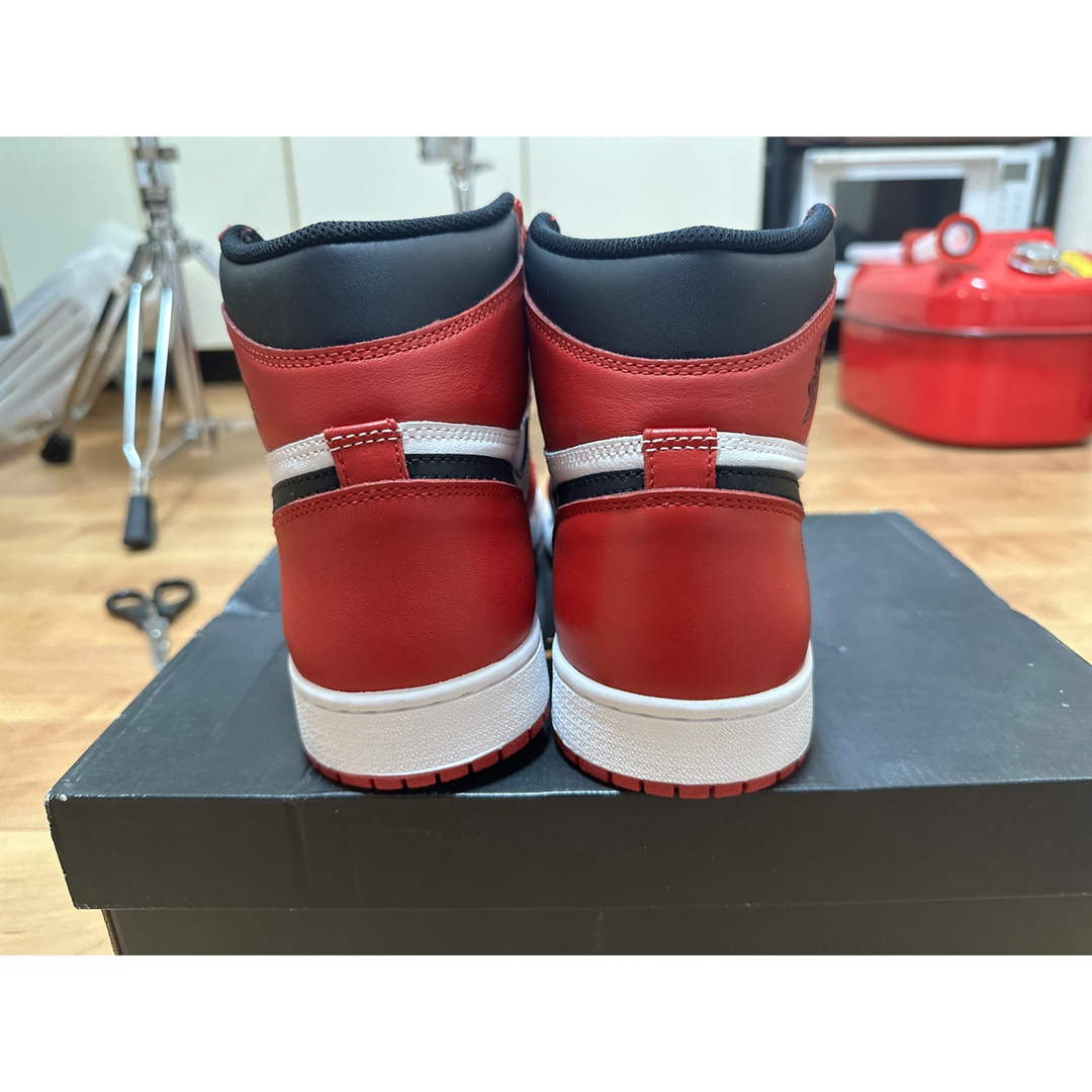 鑑定済Nike Air Jordan 1 "Chicago" (2015)