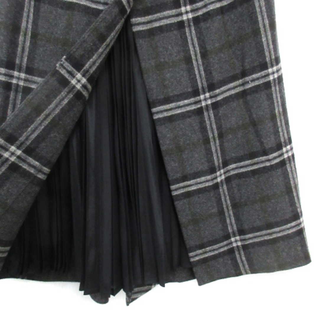 ギャバジンケーティー フレアスカート チェック柄 9 チャコールグレー 黒 レディースのスカート(ひざ丈スカート)の商品写真