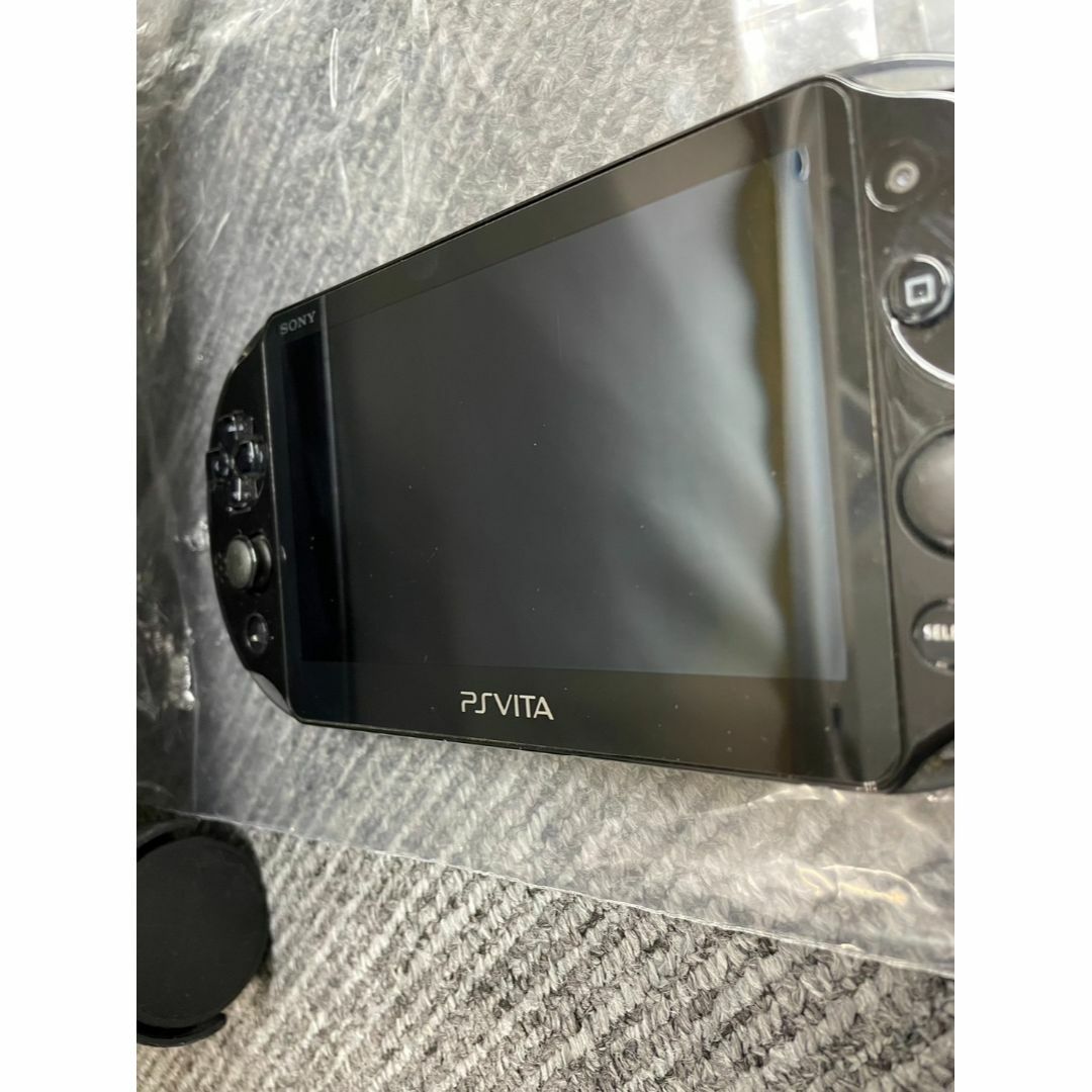 A3586　PSVITA　プレステーションヴィータ　携帯用ゲーム機本体　ソフト 2