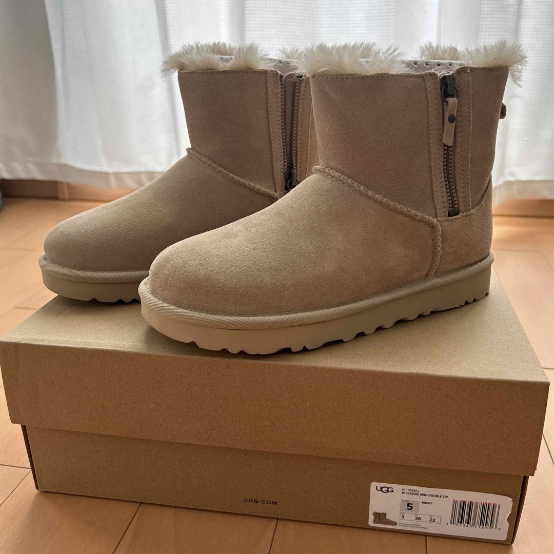 新品未使用UGG