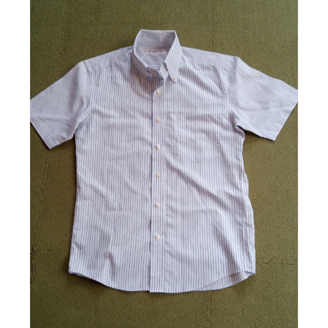 UNIQLO(ユニクロ)のユニクロメンズボタンダウンシャツ半袖 メンズのトップス(シャツ)の商品写真