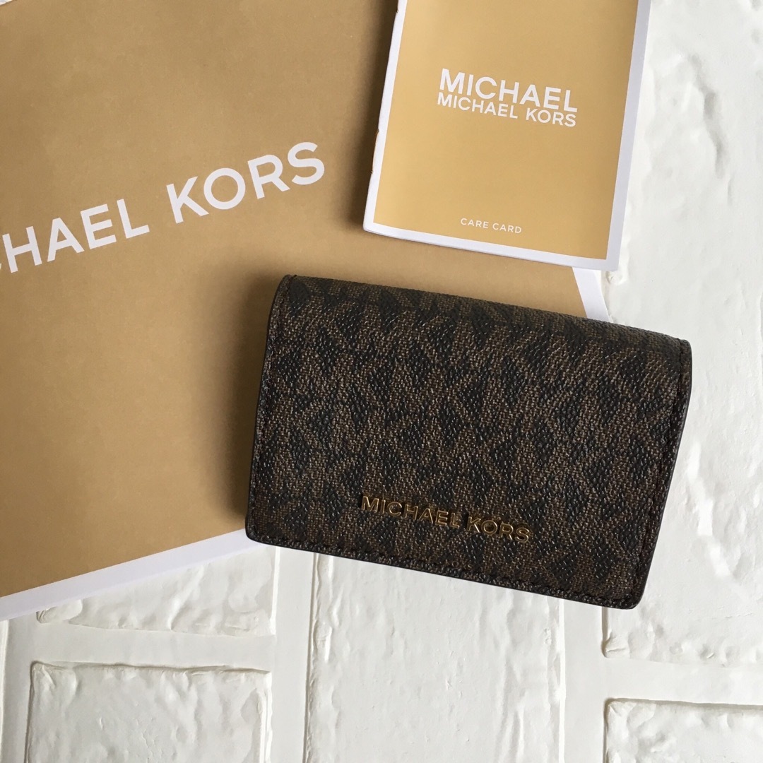 新品☆MICHAELKORS マイケルコース フラップ カードケースMICHAELKORS