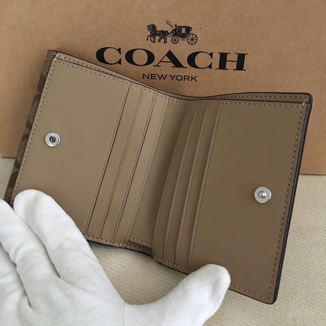 新品 COACH コーチ 定価49,500円 二つ折り財布 シグネチャー レザー