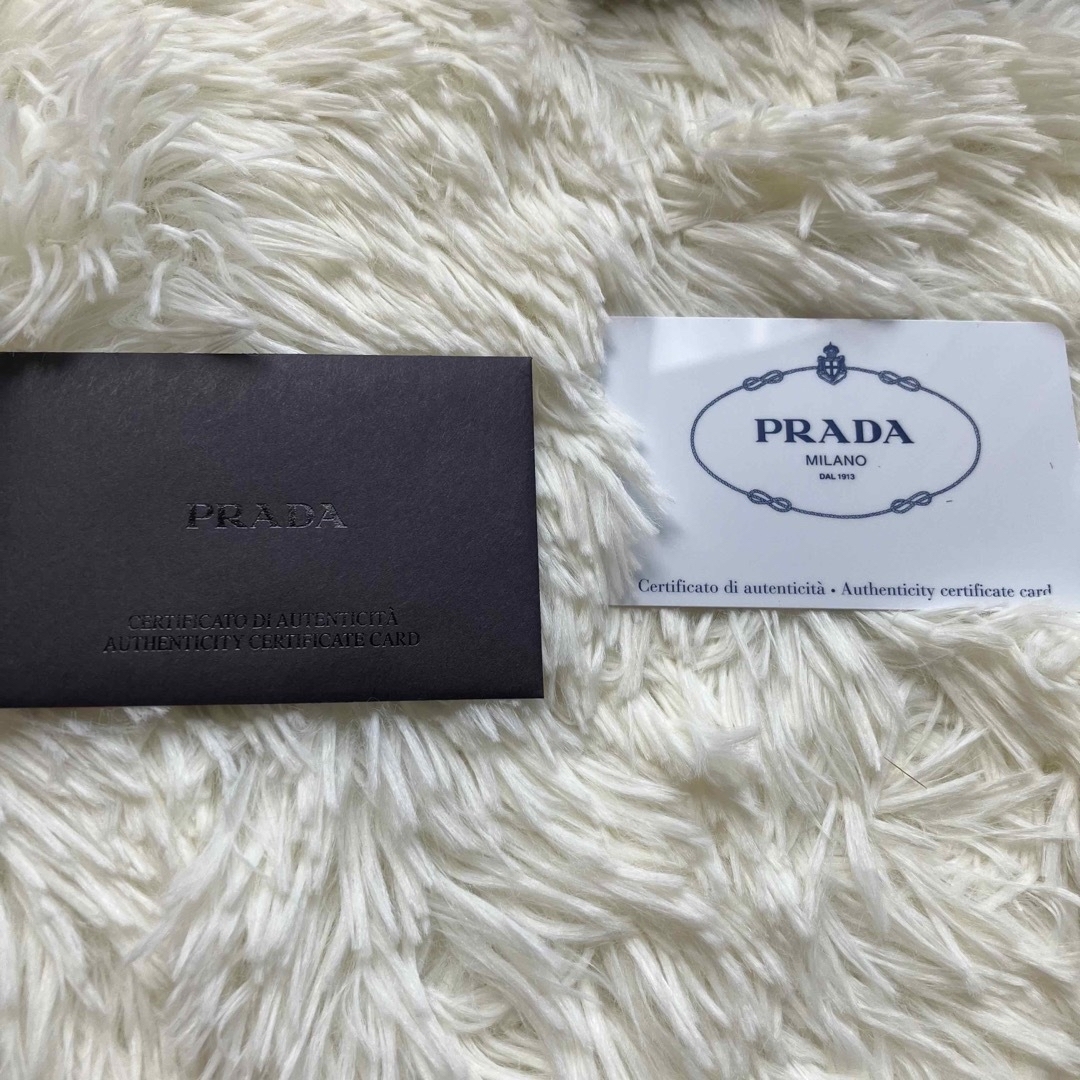 【美品　箱付】PRADA プラダ　二つ折り財布　三角ロゴ　サフィアーノレザー　黒 7