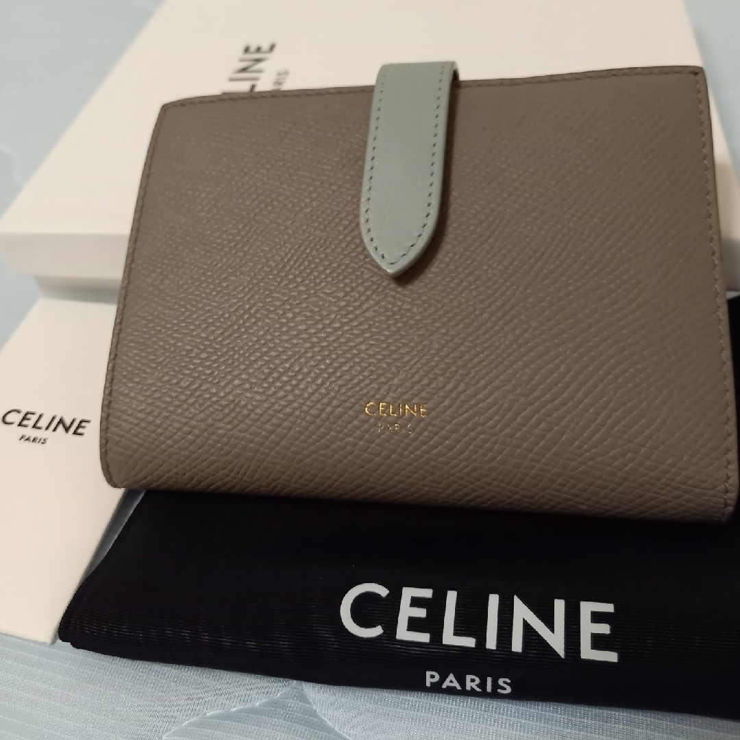 セリーヌ二つ折り財布、正規品美品❗ CoCo様専用です