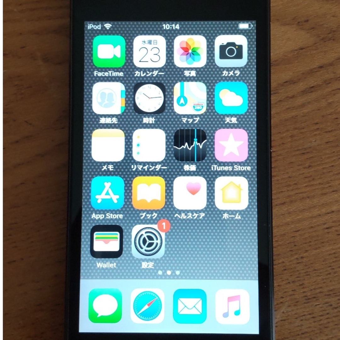 Apple(アップル)のiPod touch (第6世代) スマホ/家電/カメラのオーディオ機器(ポータブルプレーヤー)の商品写真