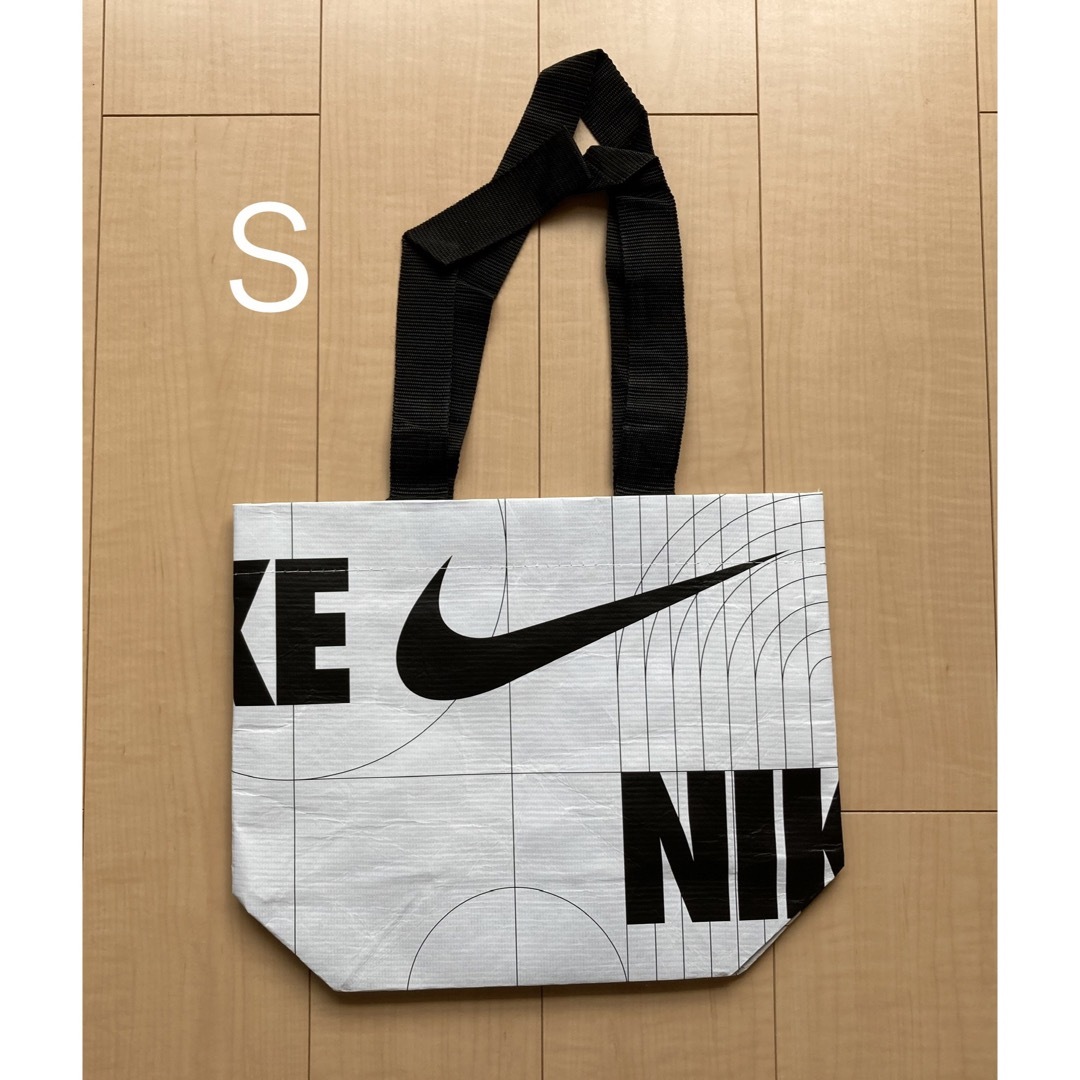 新品未使用 NIKE エコバッグ ショップ袋 Sサイズ - エコバッグ