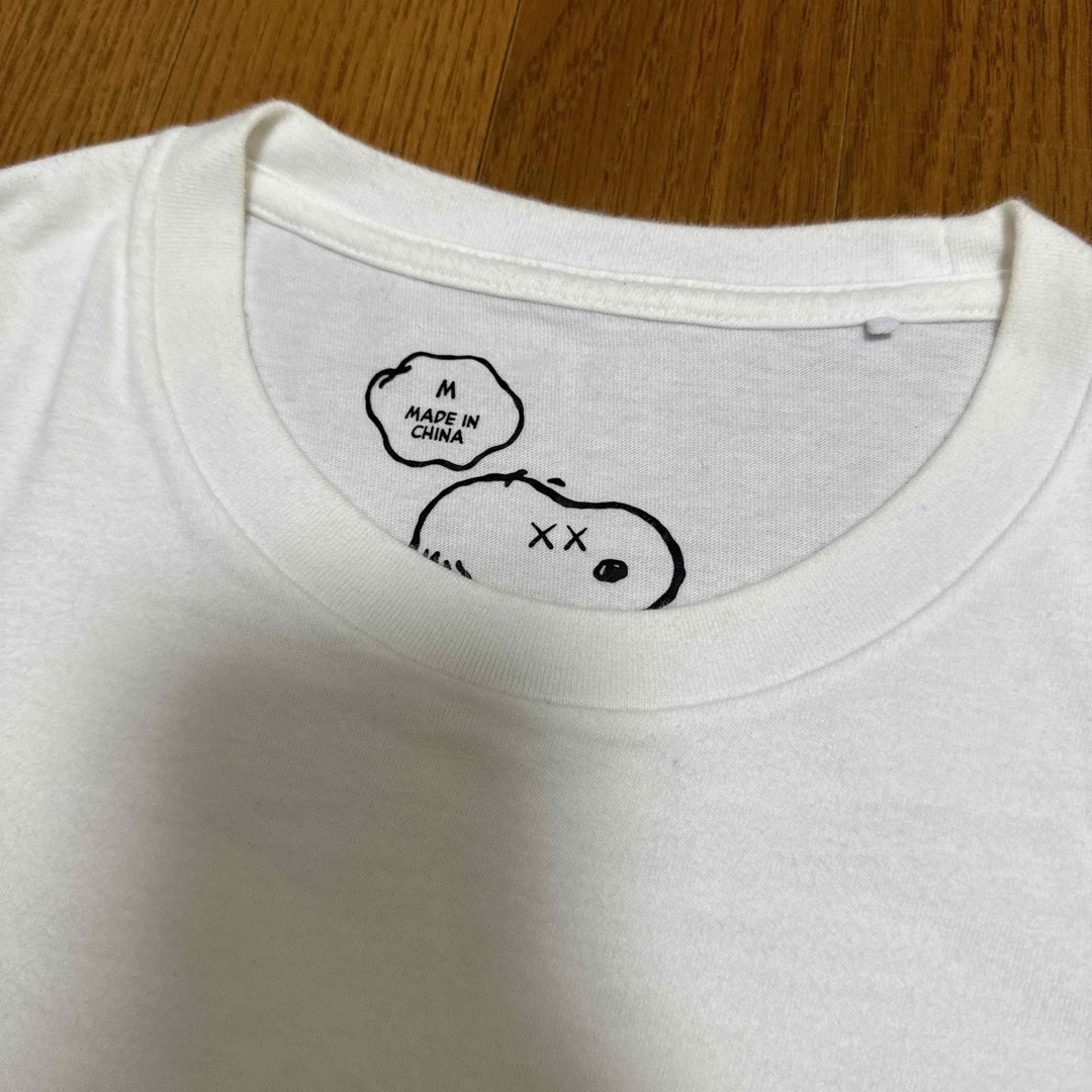 UNIQLO(ユニクロ)のカウズ　ピーナッツ　スヌーピー　ユニクロ　Tシャツ　M メンズのトップス(Tシャツ/カットソー(半袖/袖なし))の商品写真