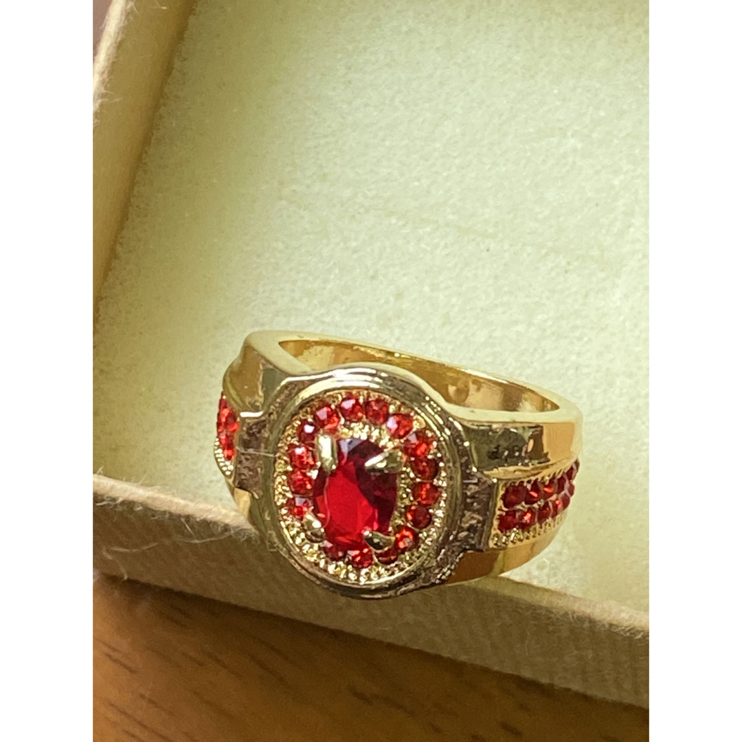 ルビー風ジルコニアゴージャス真鍮リング15 号 レディースのアクセサリー(リング(指輪))の商品写真