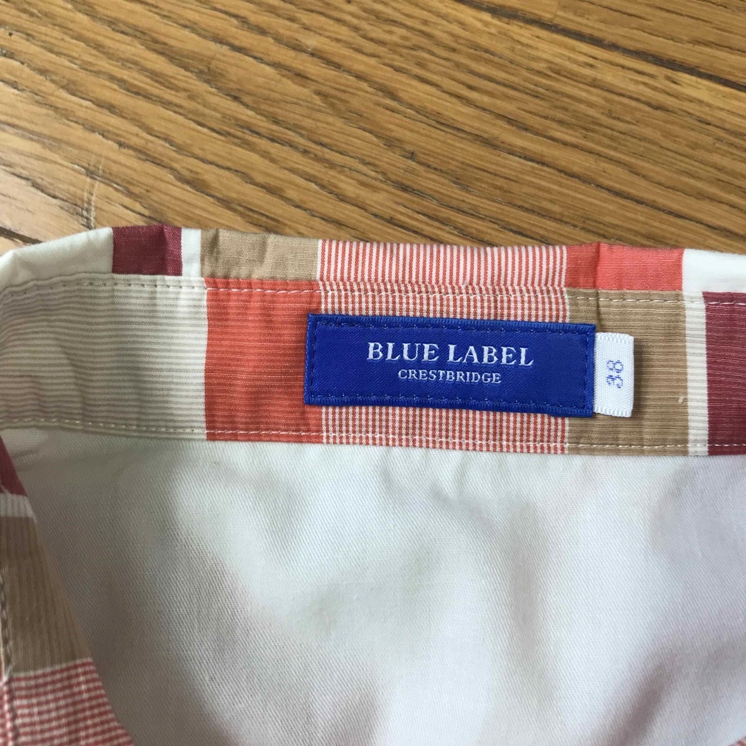 BLUE LABEL CRESTBRIDGE(ブルーレーベルクレストブリッジ)のブルーレーベルワンピース　半袖　赤　ベルト付き レディースのワンピース(ひざ丈ワンピース)の商品写真
