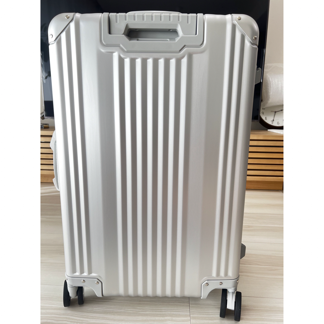 RIMOWA - メルセデス ベンツ スーツケース 65L 4輪の通販 by りり ...