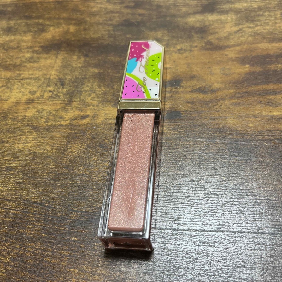 Too Faced(トゥフェイス)のトゥーフェイスド　リップグロス　新品未使用 コスメ/美容のベースメイク/化粧品(リップグロス)の商品写真