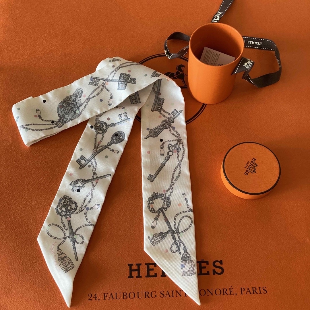 HERMES ツイリー　LES CLES A POIS レクレアポア