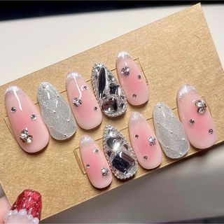 【No.68】マグフレンチ♡埋めつくし ぷっくり キルティング ワンホンネイル ハンドメイドのアクセサリー(ネイルチップ)の商品写真