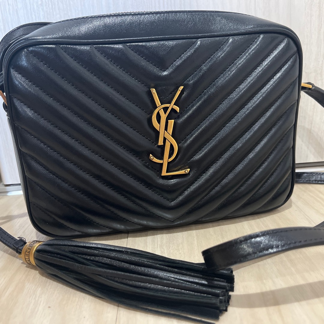 Yves Saint Laurent(イヴサンローラン)のサンローラン　カメラバッグ　 レディースのバッグ(ショルダーバッグ)の商品写真