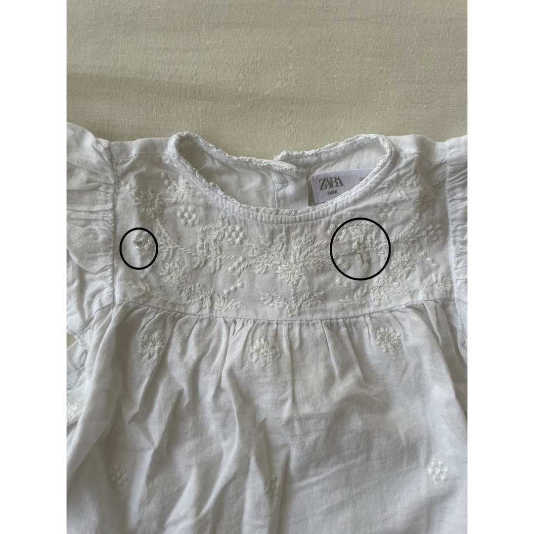 ZARA(ザラ)のZARAの刺繍ブラウス キッズ/ベビー/マタニティのベビー服(~85cm)(シャツ/カットソー)の商品写真