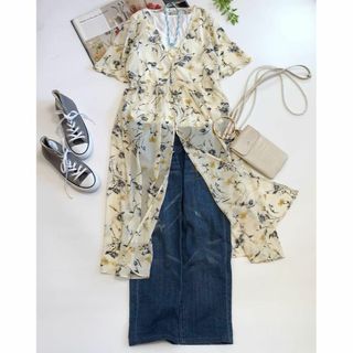 アラマンダ(allamanda)の【軽やか♪】アラマンダ 花柄 シフォンロングワンピース Vネック 半袖 38(ロングワンピース/マキシワンピース)