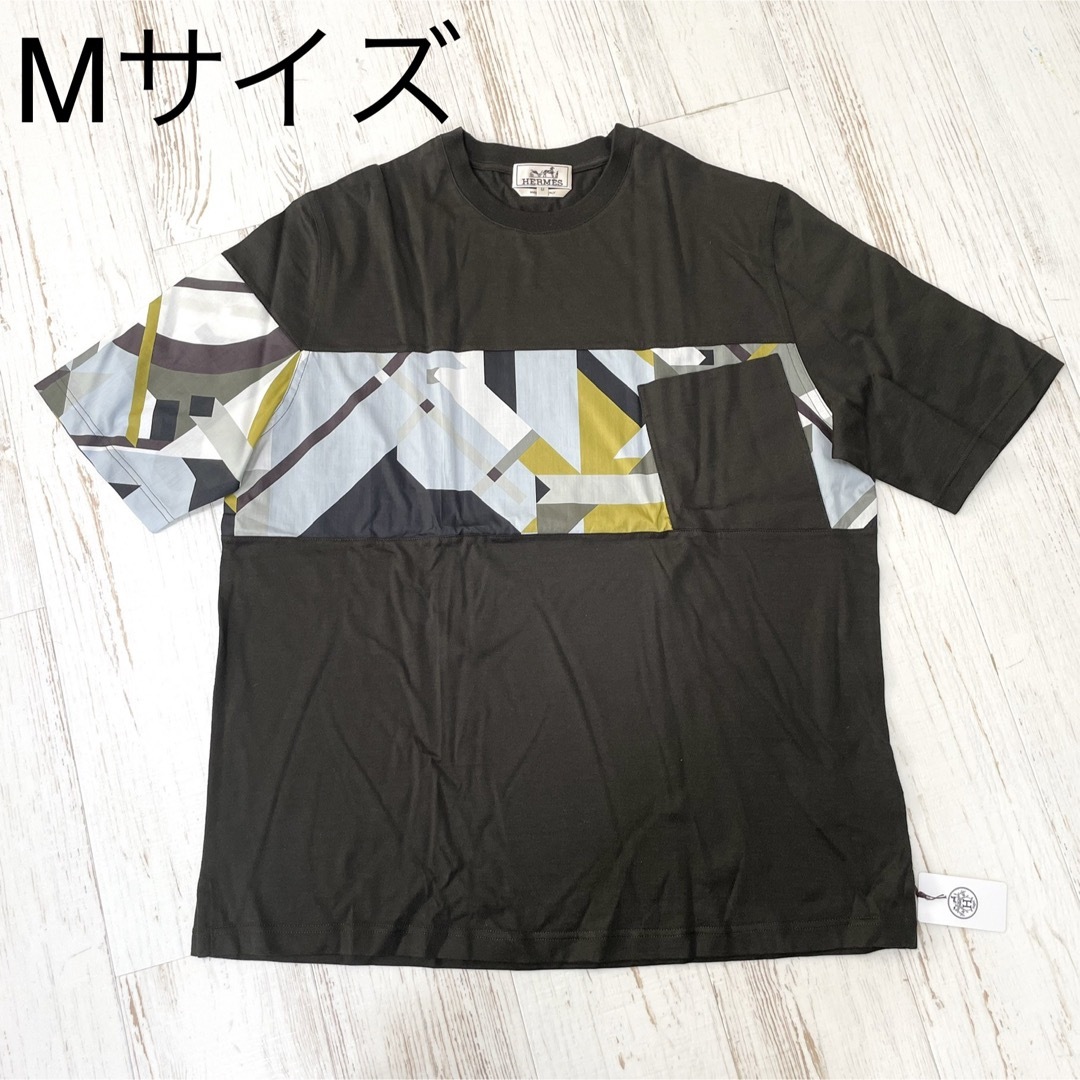 カラー【新品】新作 メンズ Tシャツ プリントストライプポケット カーキ Mサイズ