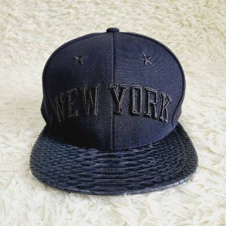 ミッチェルアンドネス(MITCHELL & NESS)の【超激レア】ジャストドン　限定　トリプルコラボ　レザースナップバックキャップ(キャップ)