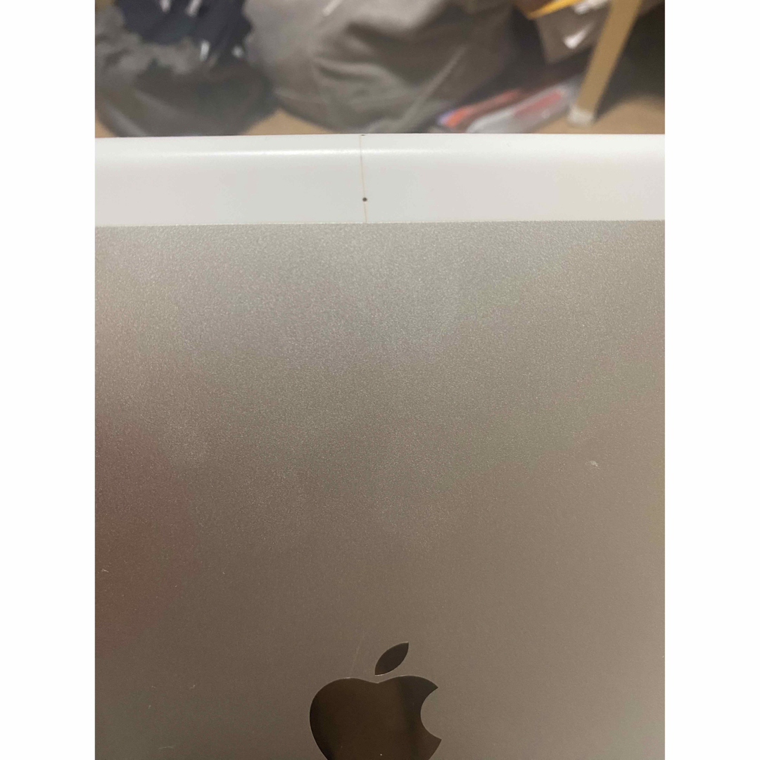 APPLE iPad第5世代 A1823 32GB 9.7インチ シルバー APPLE iPad第5世代 A1823 32GB 9.7インチ シルバー